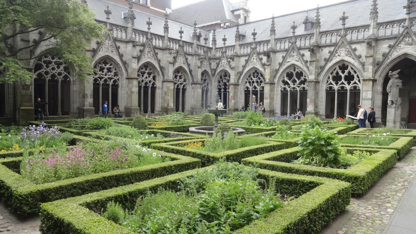 ST. MARTIN’S CATHEDRAL